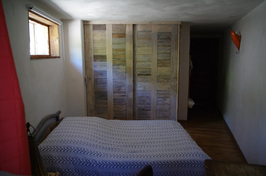 Appartement Dans Chalet De Montagne Bozel Værelse billede