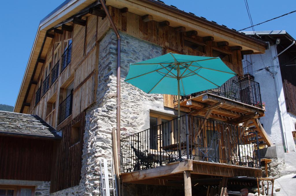 Appartement Dans Chalet De Montagne Bozel Værelse billede
